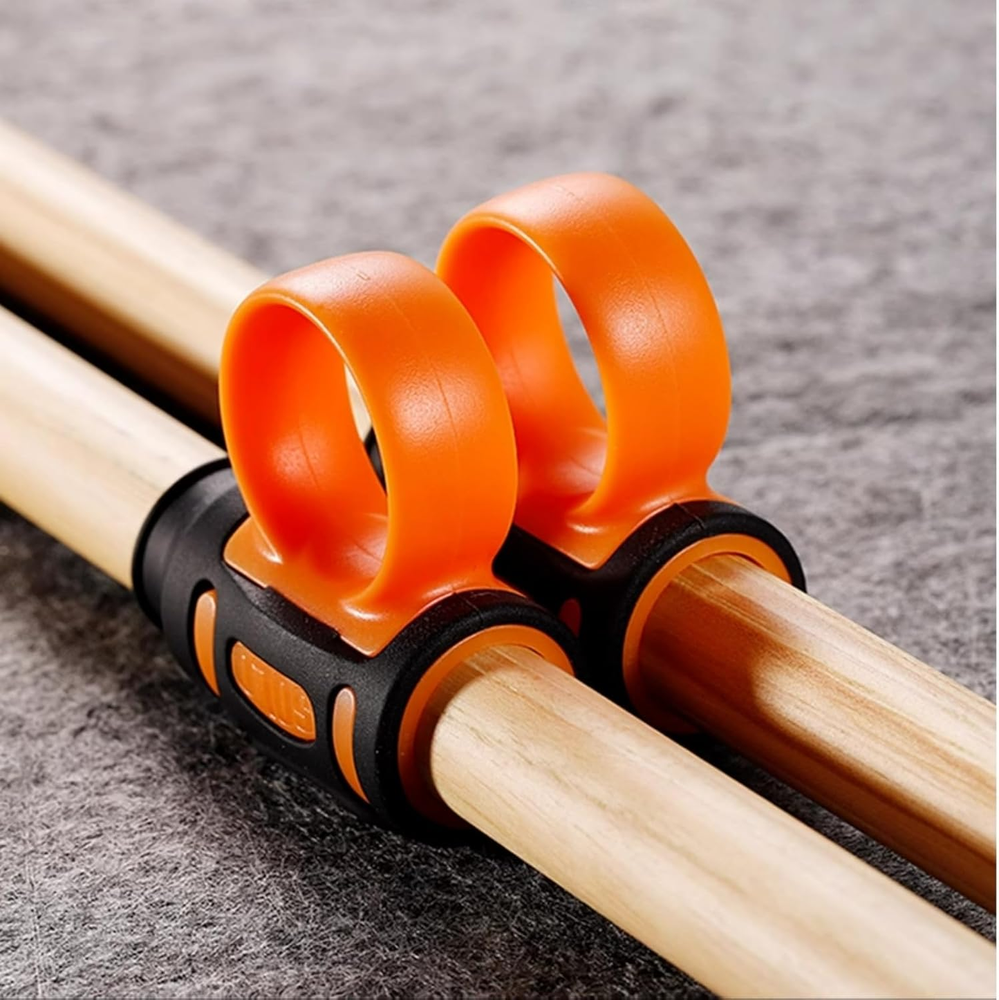 AUPHY 7A Drum Stick Control Clip Finger Drumsticks Aid Drum Stick Finger Controller Silicone Drum Sticks Twirling Controller Auxiliary Drumsticks Finger Ring Anti-Slip 2pcs(Black and Orange)
