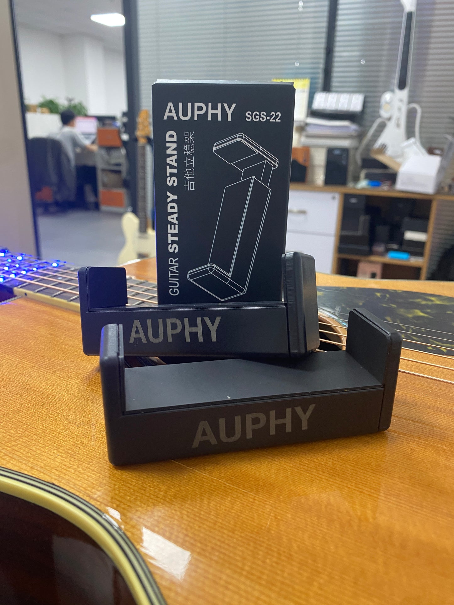 AUPHY SGS-22 Guitar Steady Stand Adjustable from 90 to 120 cm